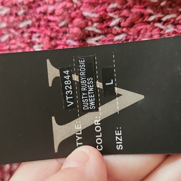 Vertigo NWT - Picture 7 of 8